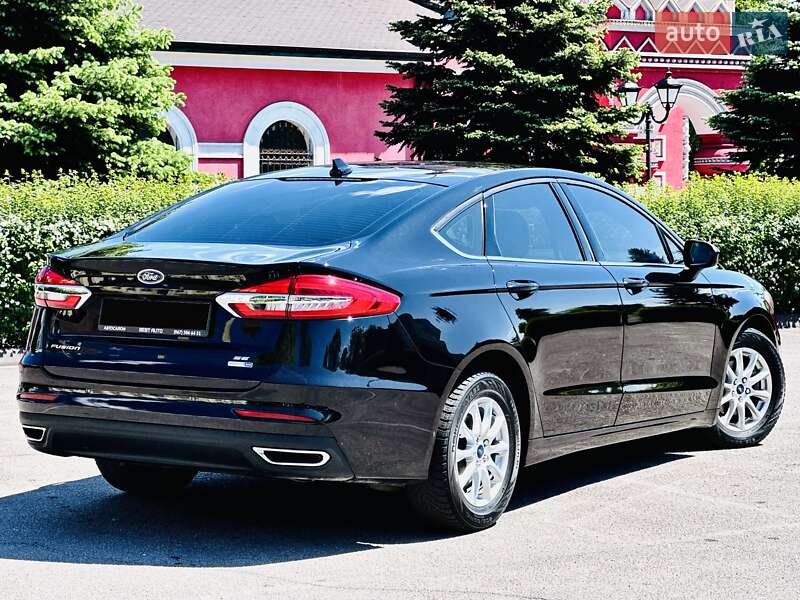 Ford Fusion 2020