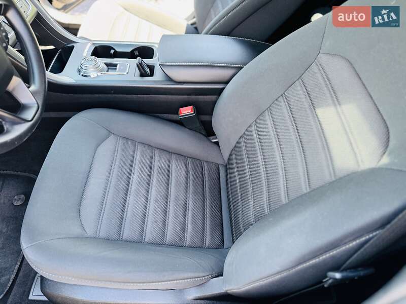 Седан Ford Fusion 2020 в Днепре