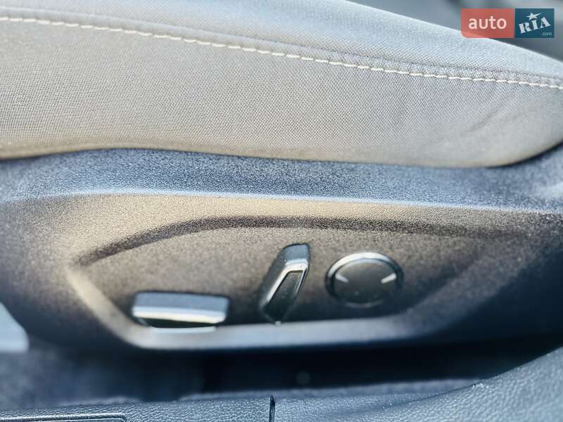 Седан Ford Fusion 2020 в Днепре