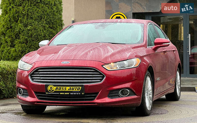 Седан Ford Fusion 2013 в Львове
