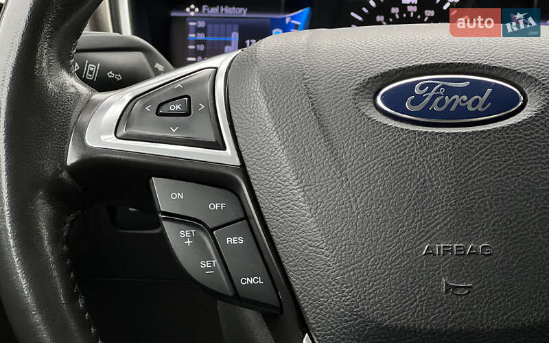 Седан Ford Fusion 2013 в Львове