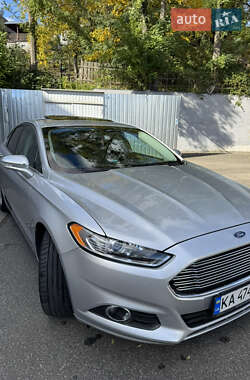 Седан Ford Fusion 2016 в 