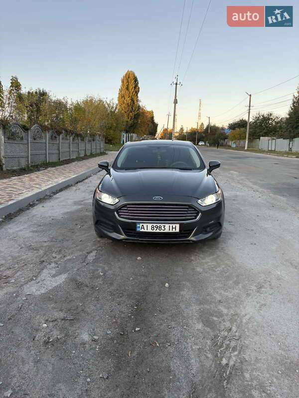 Седан Ford Fusion 2015 в Василькові