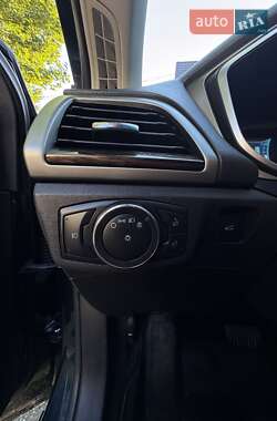 Седан Ford Fusion 2013 в Черновцах