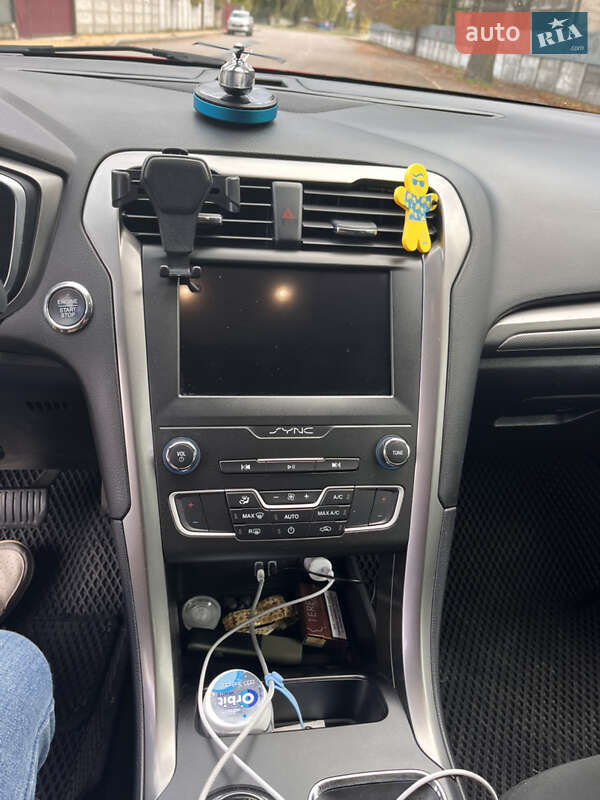 Седан Ford Fusion 2020 в Києві фото 13 Седан Ford Fusion 2020 в Києві