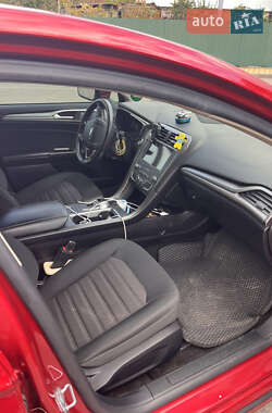 Седан Ford Fusion 2020 в 