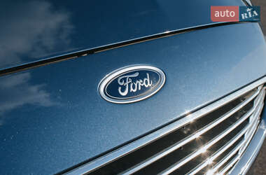 Седан Ford Fusion 2018 в 