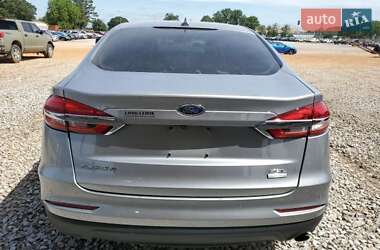 Седан Ford Fusion 2020 в 