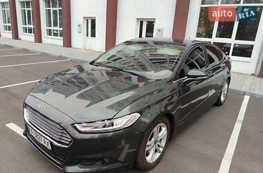 Седан Ford Fusion 2015 в Вишневому