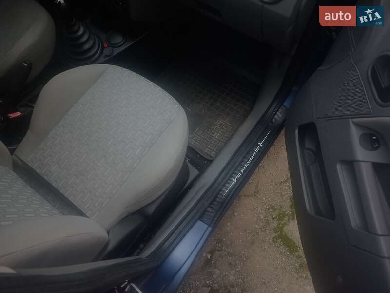 Хэтчбек Ford Fusion 2005 в Киеве