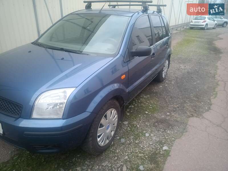 Хэтчбек Ford Fusion 2005 в Киеве