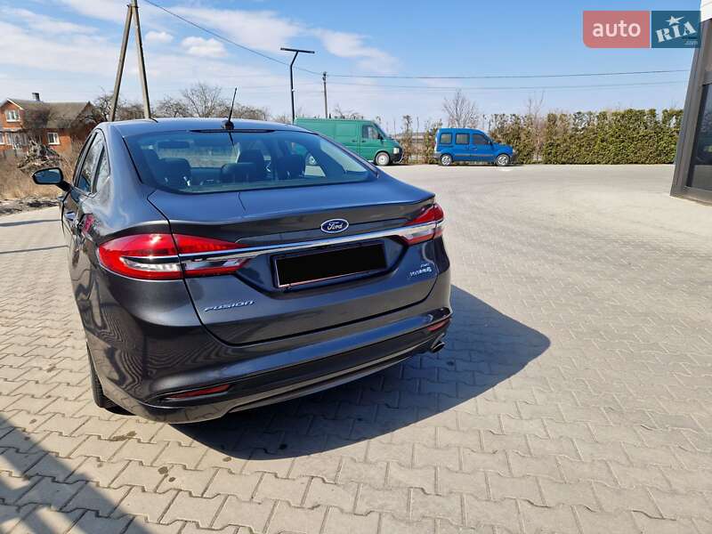 Седан Ford Fusion 2018 в Одесі