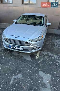 Седан Ford Fusion 2016 в 