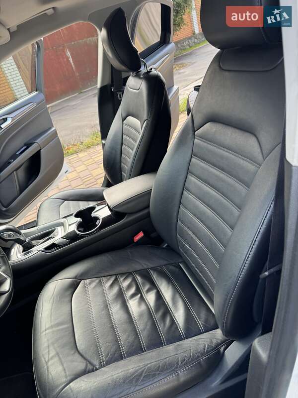 Седан Ford Fusion 2013 в Києві фото 19 Седан Ford Fusion 2013 в Києві