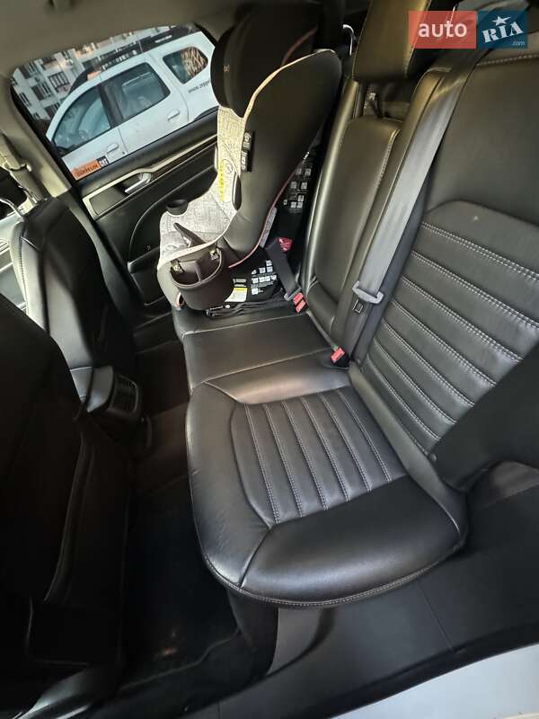 Седан Ford Fusion 2013 в Києві фото 28 Седан Ford Fusion 2013 в Києві