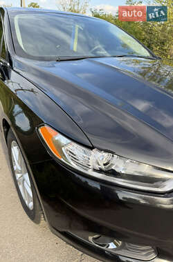 Седан Ford Fusion 2013 в 