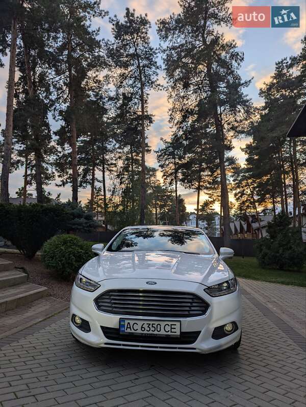 Седан Ford Fusion 2014 в Киеве фото 2 Седан Ford Fusion 2014 в Киеве