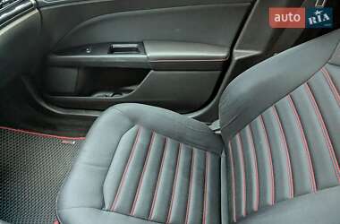 Седан Ford Fusion 2014 в 