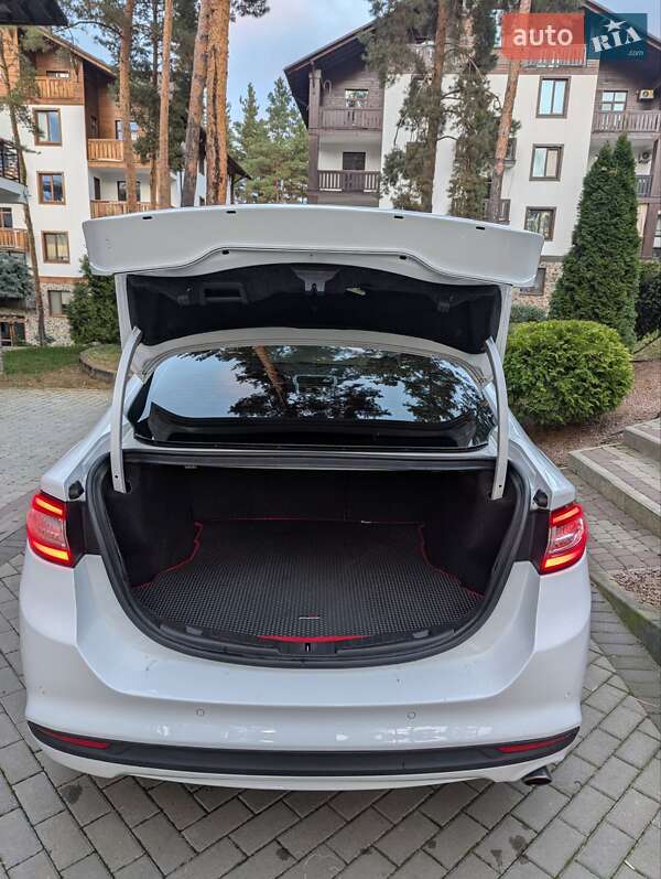 Седан Ford Fusion 2014 в Киеве фото 23 Седан Ford Fusion 2014 в Киеве