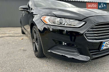 Седан Ford Fusion 2015 в 