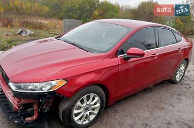 Седан Ford Fusion 2015 в  фото 7 Седан Ford Fusion 2015 в