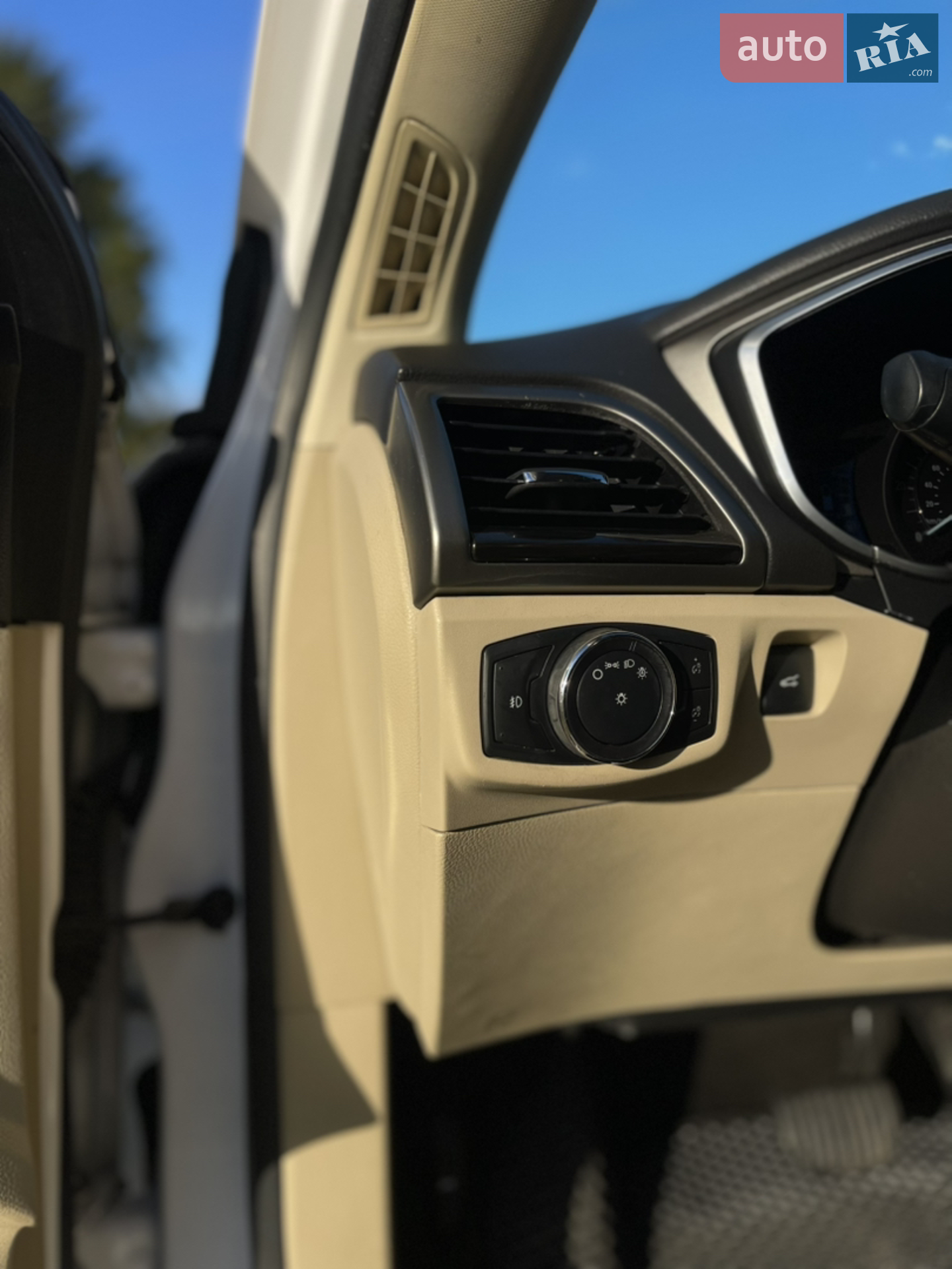 2014 Ford Fusion - мініатюра 22