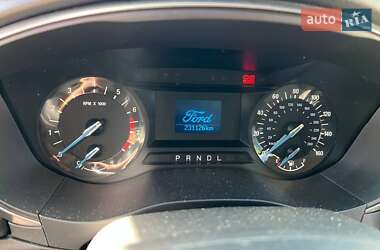 Седан Ford Fusion 2016 в 