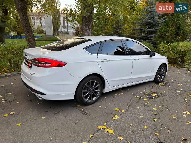 Седан Ford Fusion 2017 в Киеве фото 5 Седан Ford Fusion 2017 в Киеве