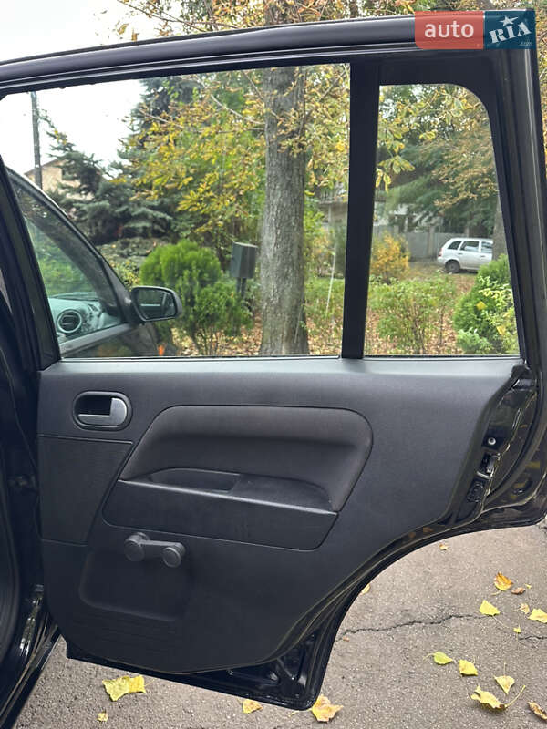 Хетчбек Ford Fusion 2011 в Києві фото 24 Хетчбек Ford Fusion 2011 в Києві