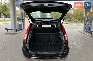 Хэтчбек Ford Fusion 2011 в 