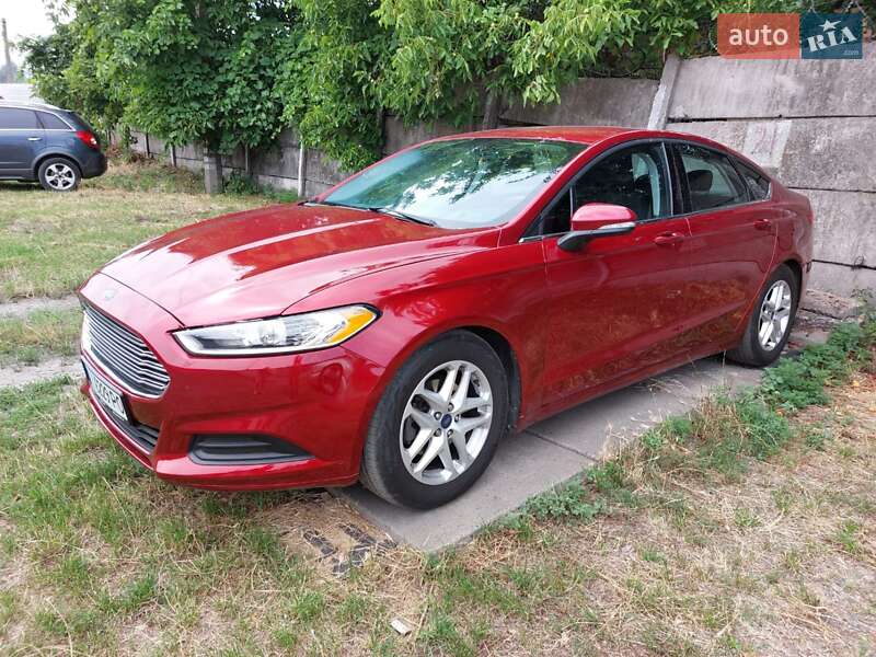 Седан Ford Fusion 2015 в Киеве фото 8 Седан Ford Fusion 2015 в Киеве