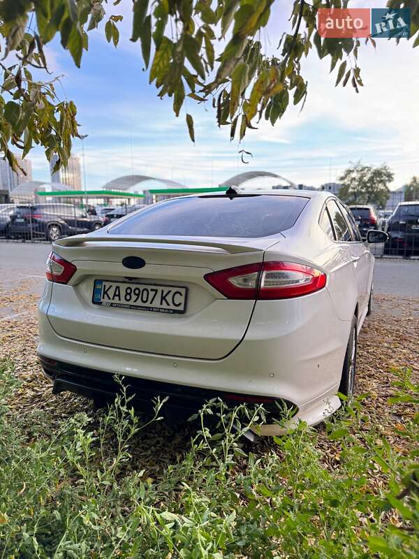 Седан Ford Fusion 2013 в Киеве