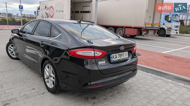 Седан Ford Fusion 2015 в Киеве