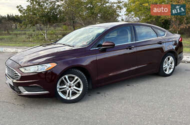 Седан Ford Fusion 2018 в Южном