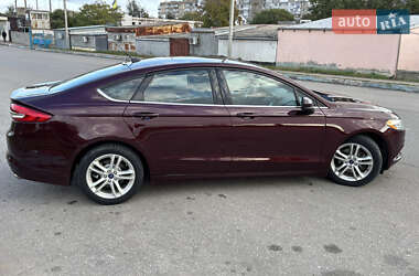 Седан Ford Fusion 2018 в Южном