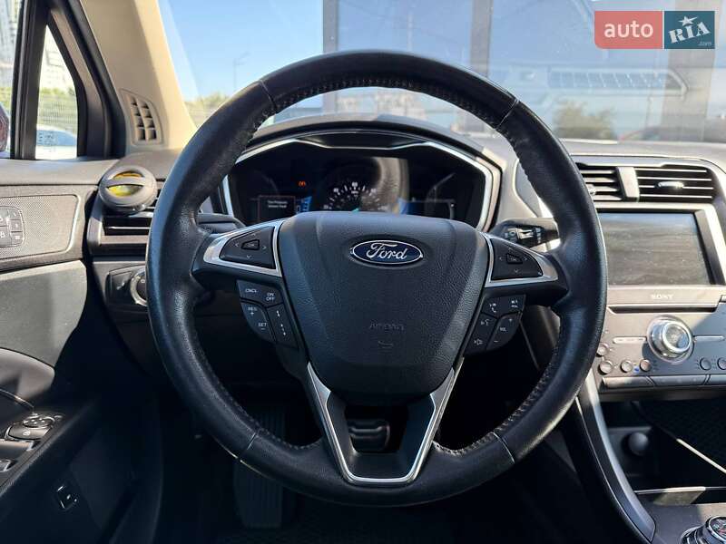Седан Ford Fusion 2017 в Киеве фото 17 Седан Ford Fusion 2017 в Киеве