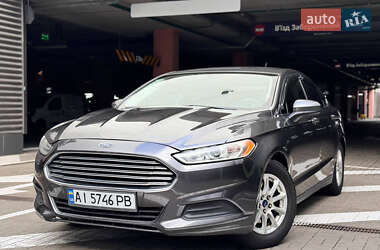 Седан Ford Fusion 2016 в 
