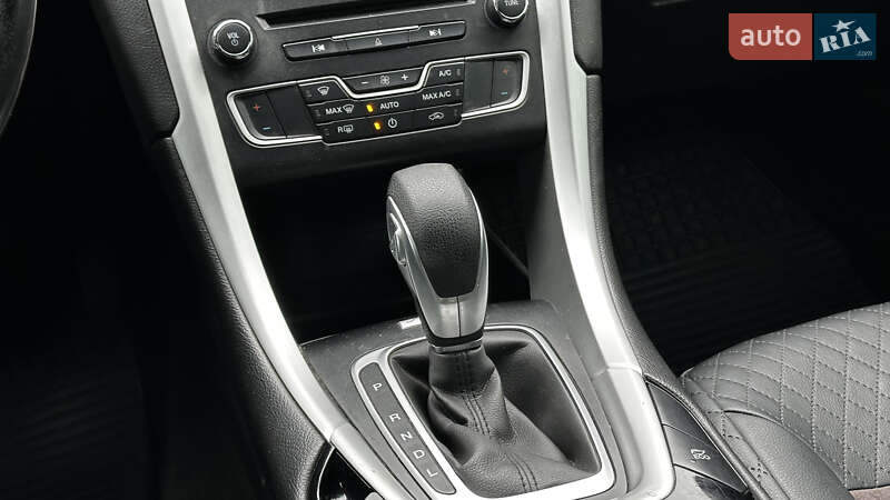 Седан Ford Fusion 2015 в Харкові