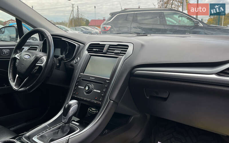 Седан Ford Fusion 2015 в Коломые