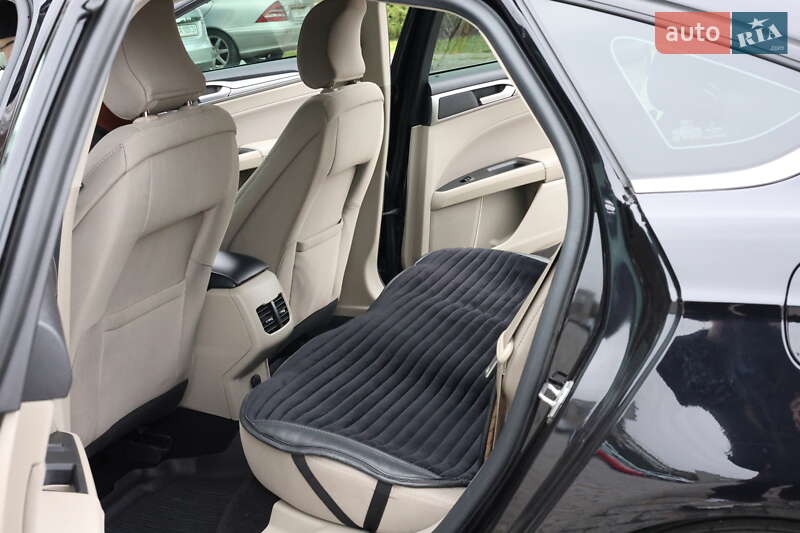 Седан Ford Fusion 2018 в Кременчуці
