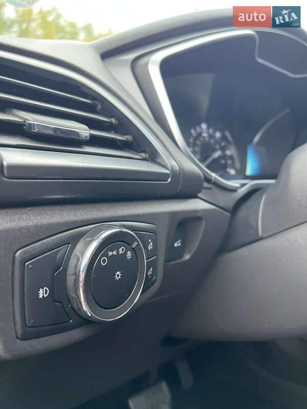 Седан Ford Fusion 2013 в Киеве фото 22 Седан Ford Fusion 2013 в Киеве