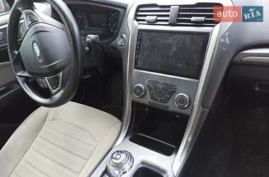 Седан Ford Fusion 2020 в Бродах