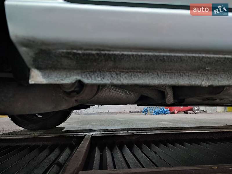 Хэтчбек Ford Fusion 2003 в Ямполе