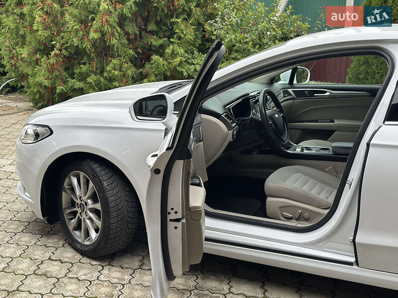 Седан Ford Fusion 2016 в Могилев-Подольске