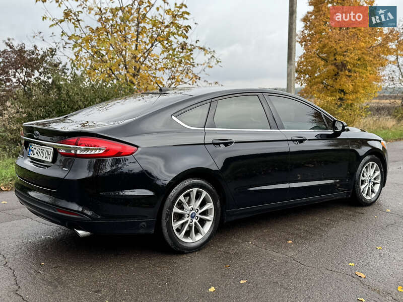 Седан Ford Fusion 2017 в Попільні