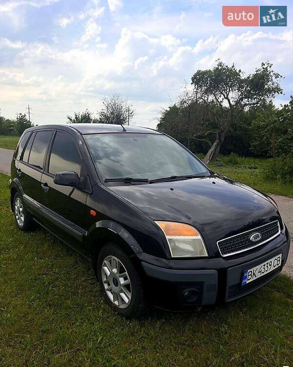 Хэтчбек Ford Fusion 2008 в Ровно