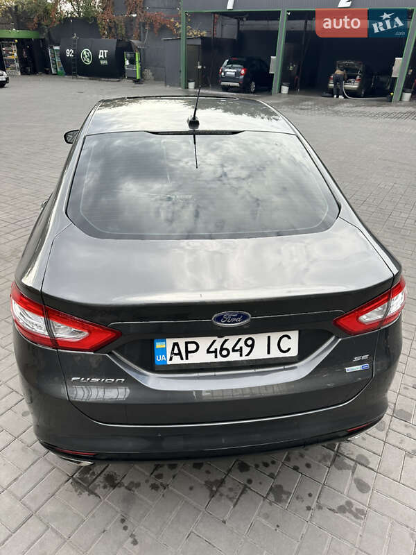 Седан Ford Fusion 2015 в Запоріжжі