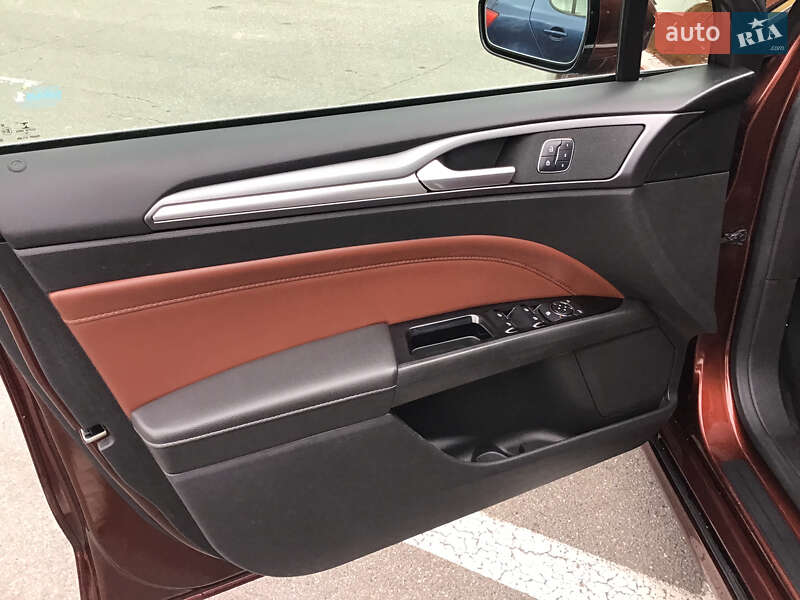 Седан Ford Fusion 2015 в Вінниці