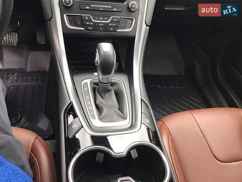 Седан Ford Fusion 2015 в Вінниці