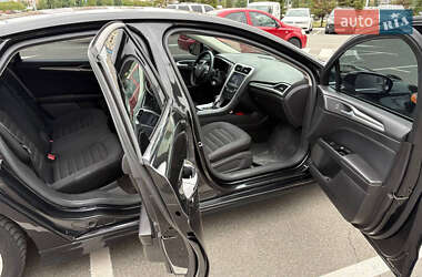 Седан Ford Fusion 2012 в 